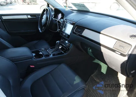 2011 Volkswagen Touareg Vr6 Sport из США, поврежденный, VIN WVGFF9BP8BD005302